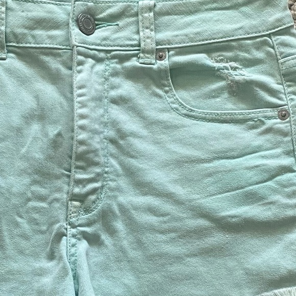American Eagle Denim Shorts Mint Green Cut Off Fray Distressed High Rise Size 8 - Picture 3 of 10